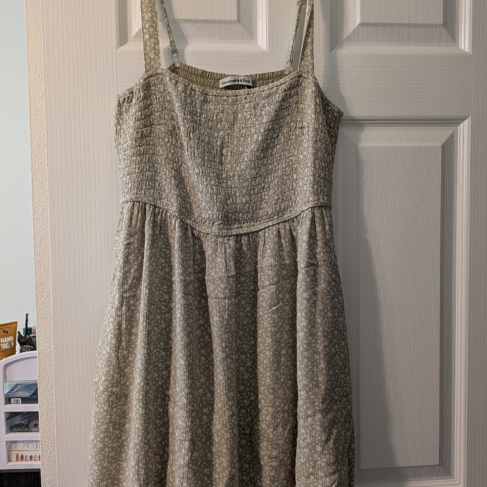 Abercrombie & Fitch Textured Gray Midi Dress